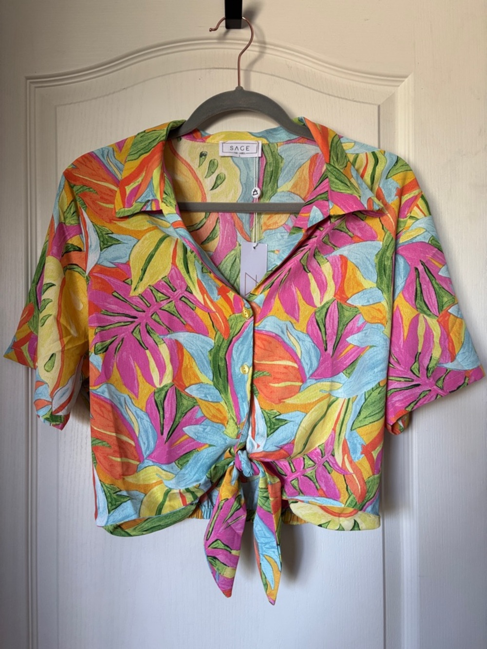 Sage the Label Tropical Tie Front Blouse NWT Colorful Vacation Crop Top